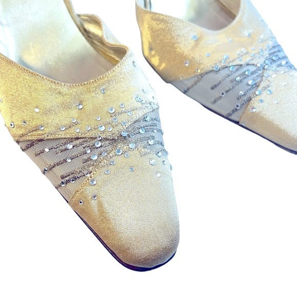 ST JOHN Beige Metallic Crystal Embellished Evening sling back Heels 8.5B - Picture 13 of 15